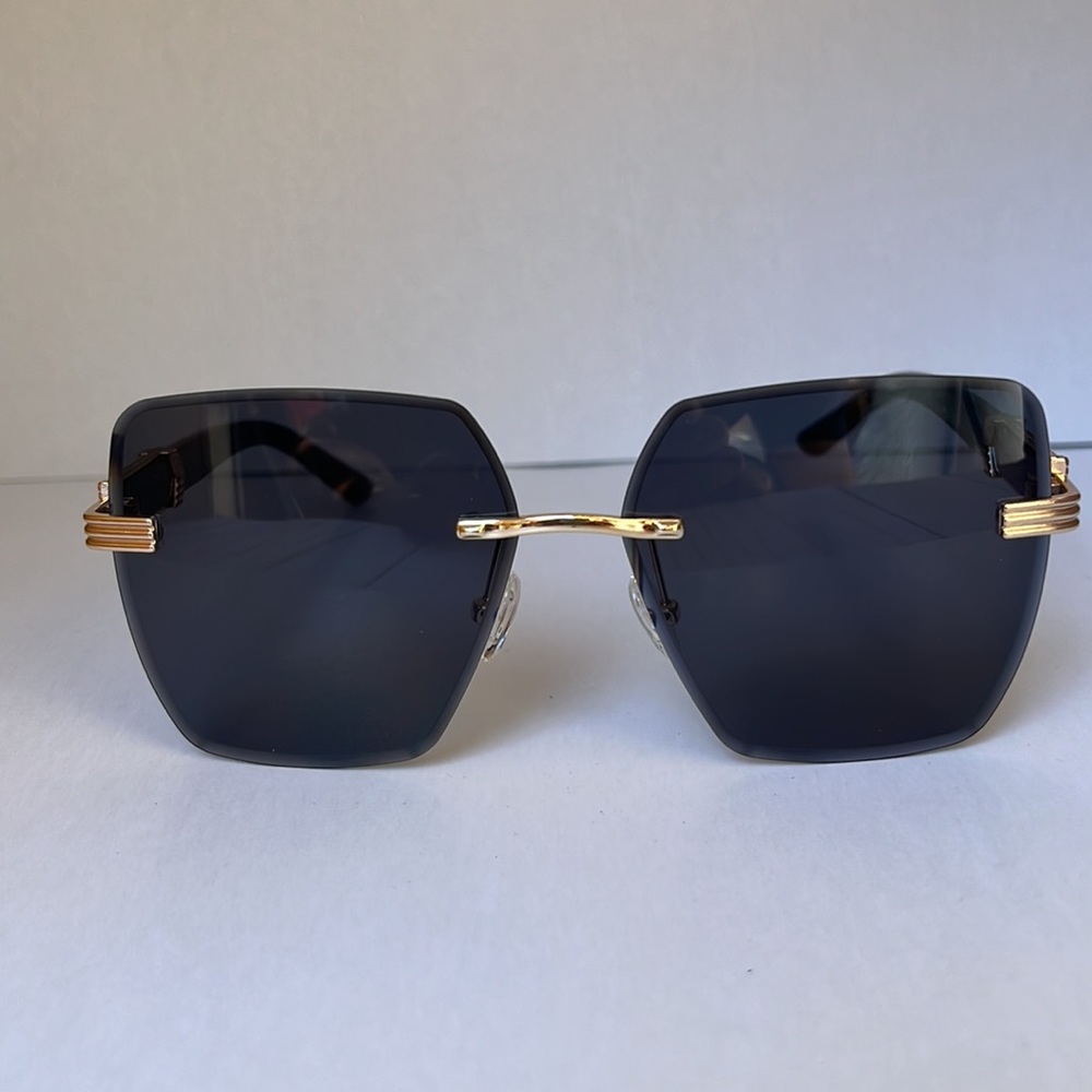 Sunglasses Color Black